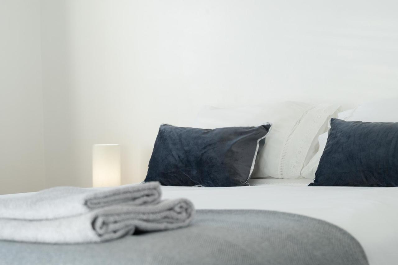 Dwellcome Home Ltd 2 King Beds West End Apt, Half Mile To Union Street Yet Quiet, Free Allocated Parking Space At Rear Entrance & Fast Wifi, Ideal For Long Term Contractor, Corporate, Etc Stays, Regular Housekeeping Option - See Our Site For Assuranc アバディーン エクステリア 写真